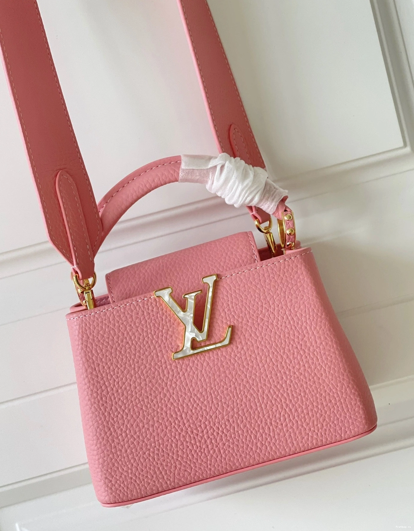 Frstbag ru VUITTON LOUIS MINI CAPUCINES 0813
